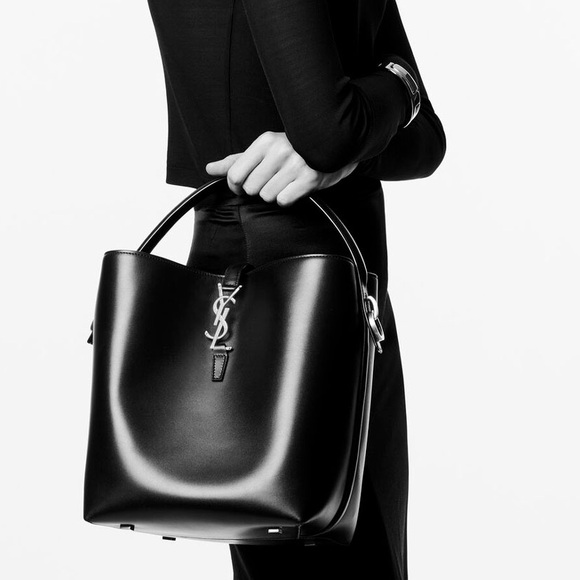 SANIT LAURENT BUCKET Elegant Black Women's Bag - Picture 6 of 16